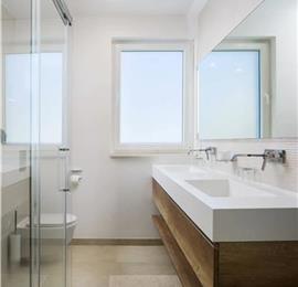 Beachfront Villa with Pool and Sea Views on Ciovo island near Trogir, Sleeps 8